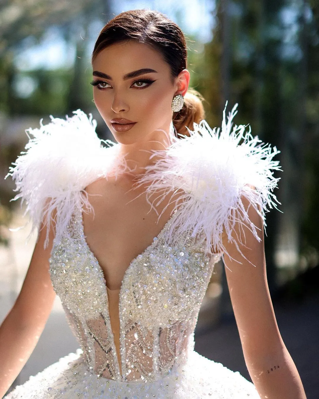 Daedia Elegant  Wedding Dress
