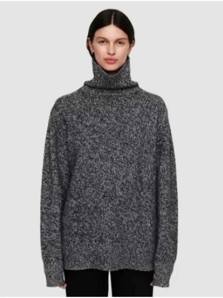 HIGH NECK SWEATER